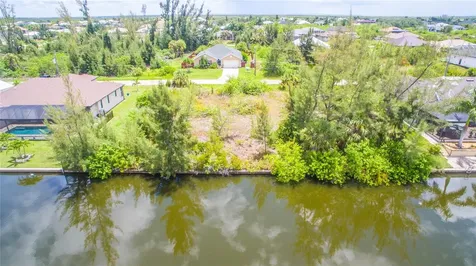 8088 Antwerp Circle Port Charlotte FL 33981