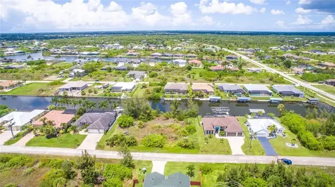 8088 Antwerp Circle Port Charlotte FL 33981