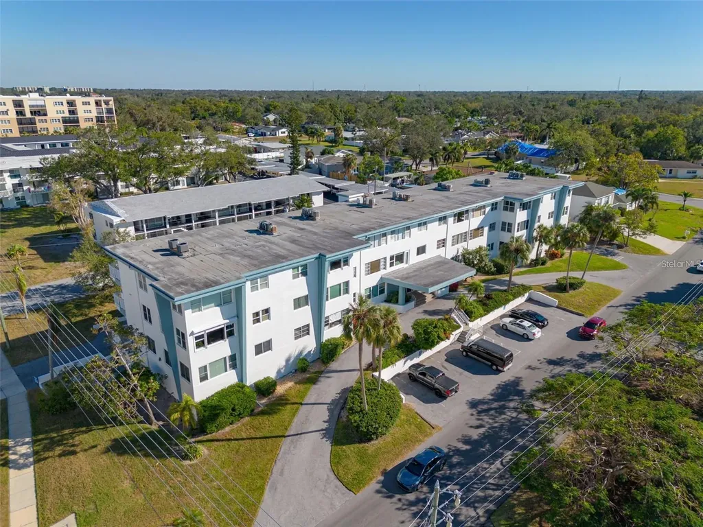 55 Harbor View Lane Belleair Bluffs FL 33770