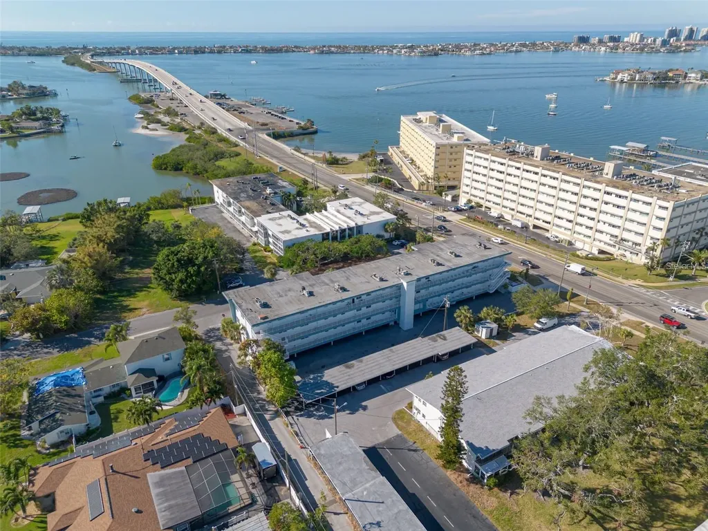 55 Harbor View Lane Belleair Bluffs FL 33770
