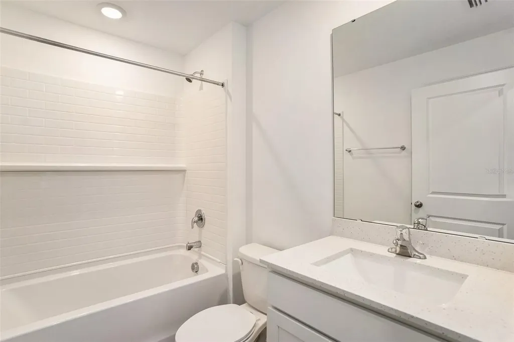 458 Warm Heron Place Ruskin FL 33570