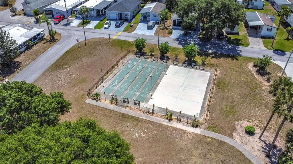 50989 Highway 27 Davenport FL 33897