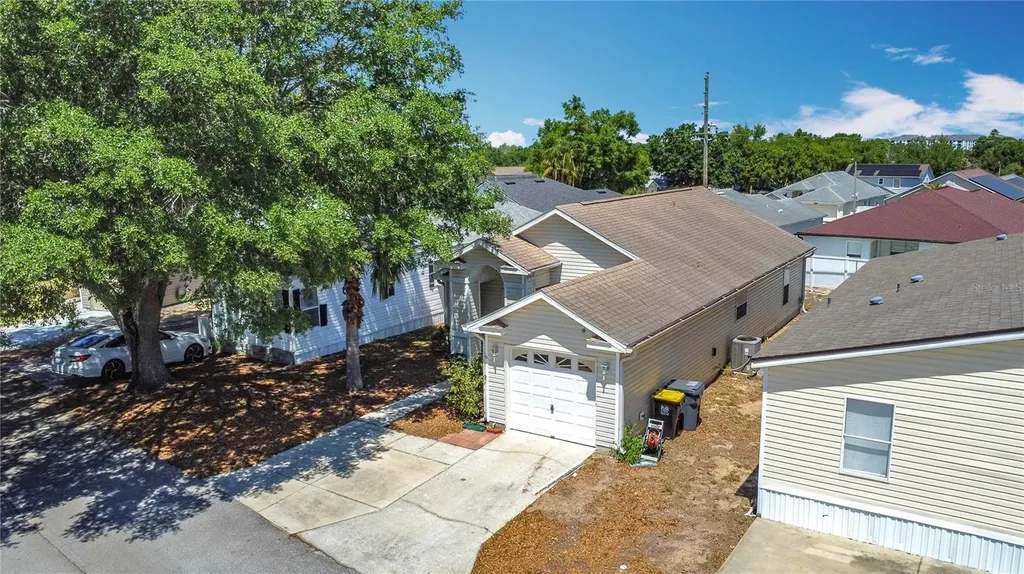 50989 Highway 27 Davenport FL 33897