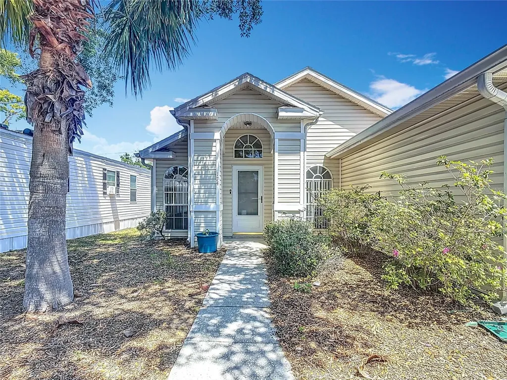 50989 Highway 27 Davenport FL 33897