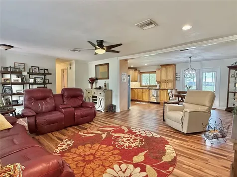 233 Greensview Drive Avon Park FL 33825