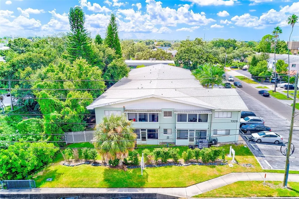 1329 Drew Street Clearwater FL 33755