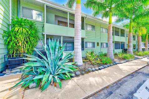 1329 Drew Street Clearwater FL 33755