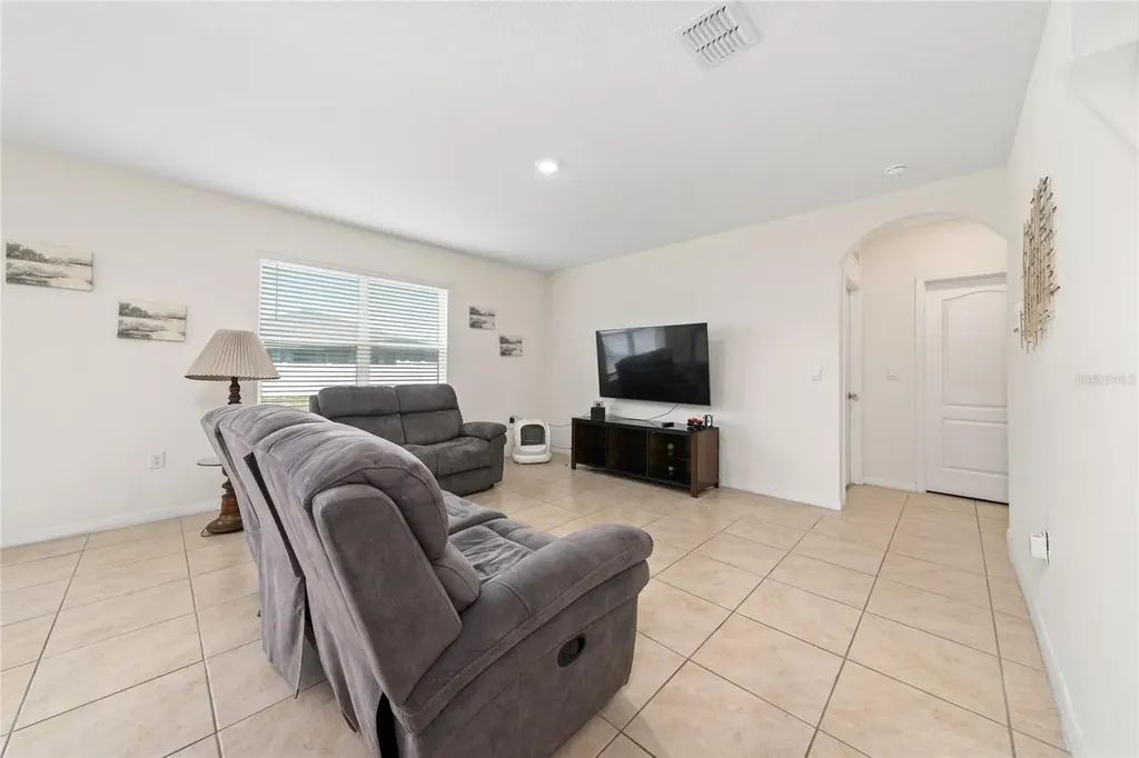 1665 Barberry Drive Kissimmee FL 34744