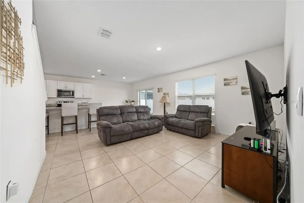 1665 Barberry Drive Kissimmee FL 34744