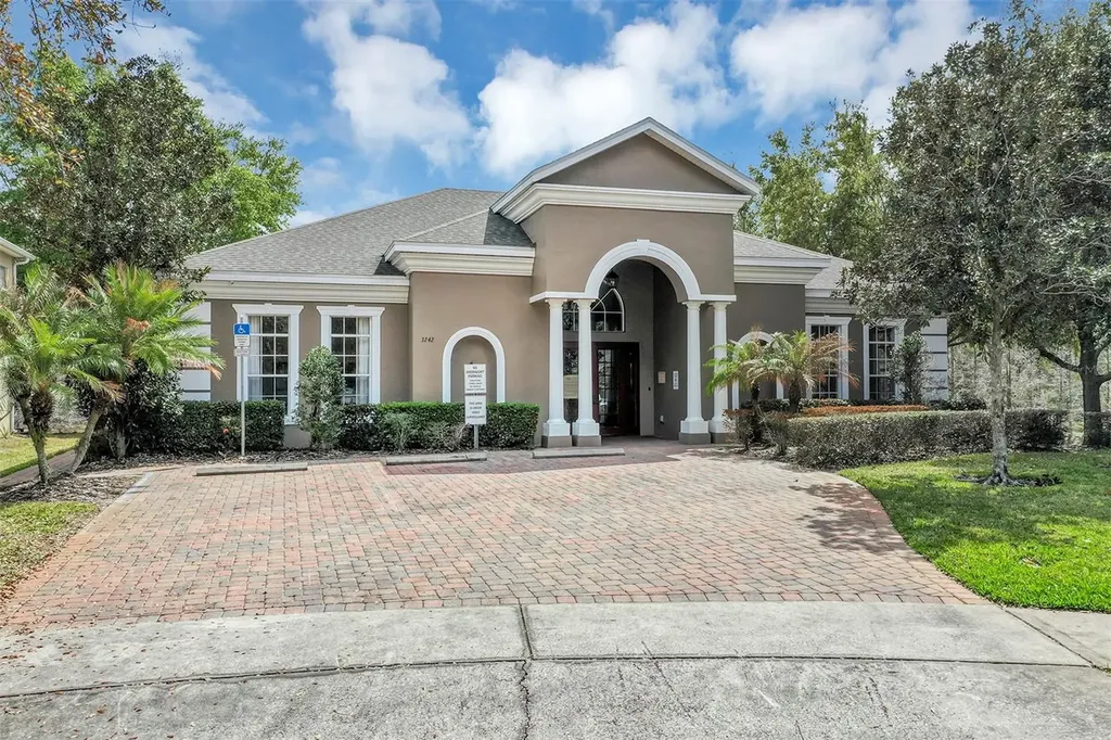 5863 Strada Capri Way Orlando FL 32835