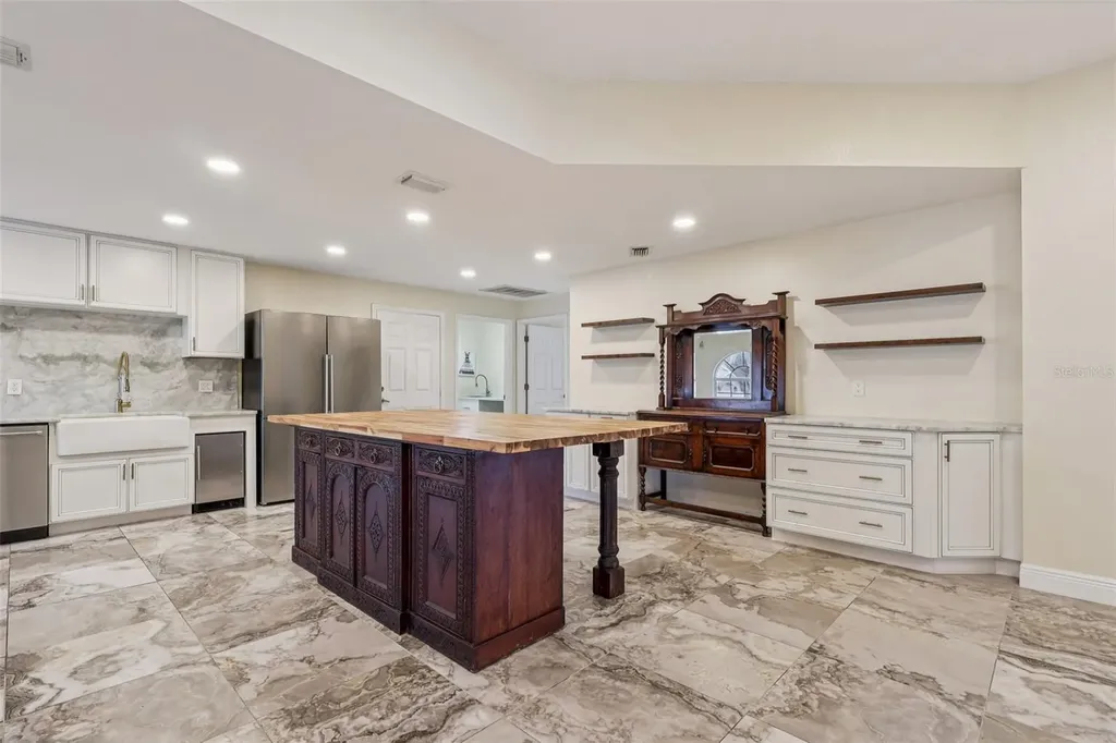 7026 Pinehaven Drive Lakeland FL 33810