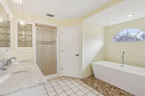 7026 Pinehaven Drive Lakeland FL 33810