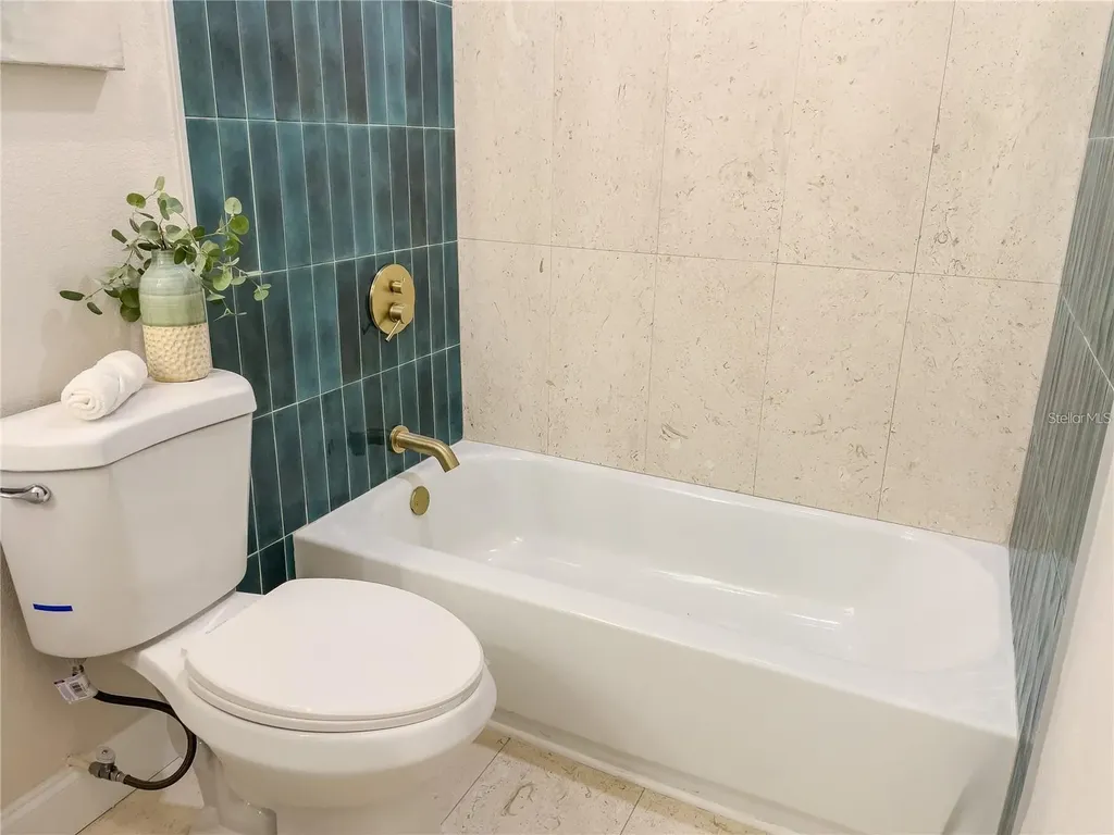 5516 Golden Drive Tampa FL 33634