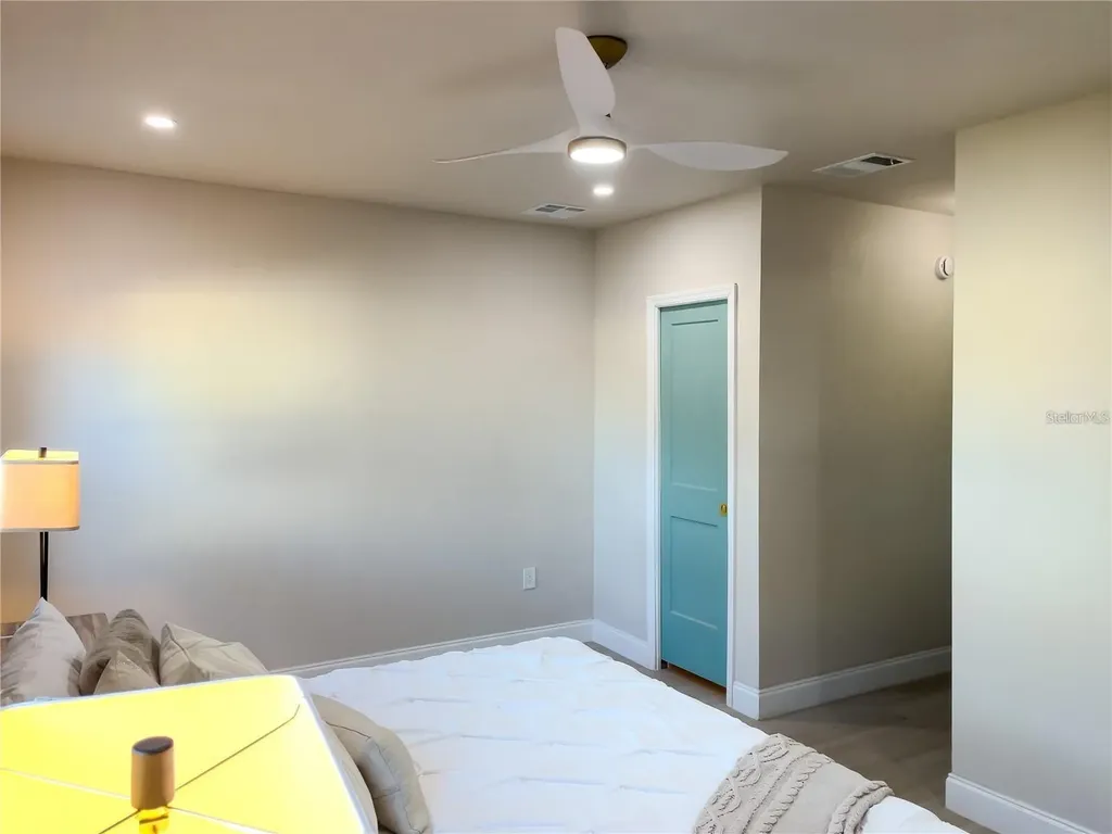 5516 Golden Drive Tampa FL 33634
