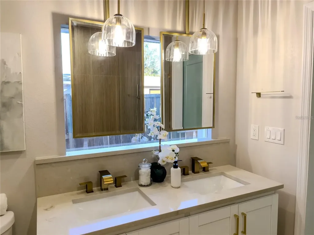 5516 Golden Drive Tampa FL 33634