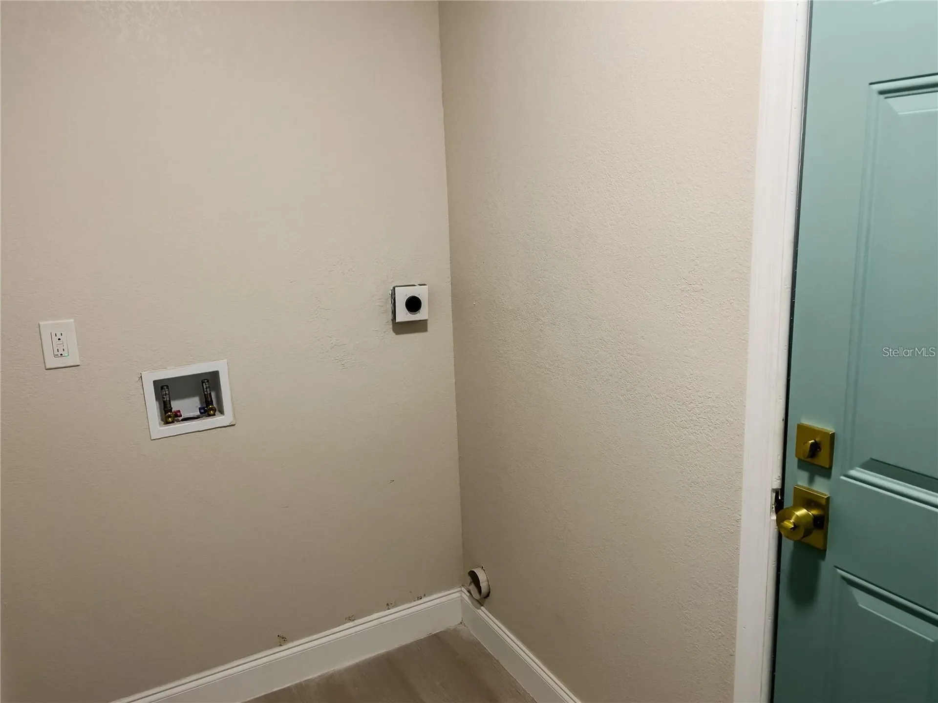 5516 Golden Drive Tampa FL 33634