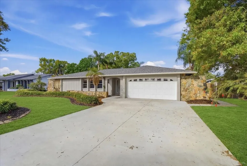 9430 Patricia Court Seminole FL 33776