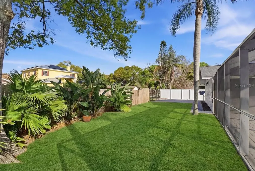 9430 Patricia Court Seminole FL 33776