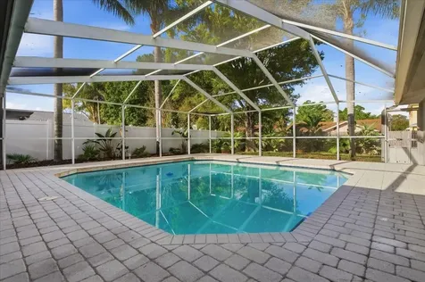 9430 Patricia Court Seminole FL 33776