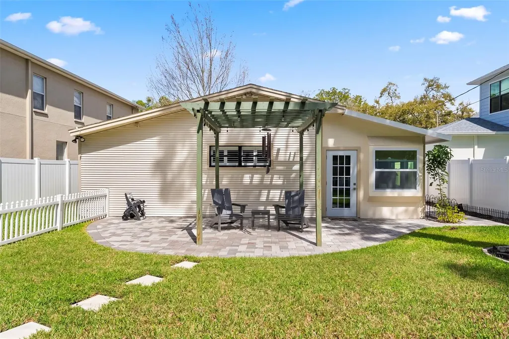 3906 W Vasconia Street Tampa FL 33629
