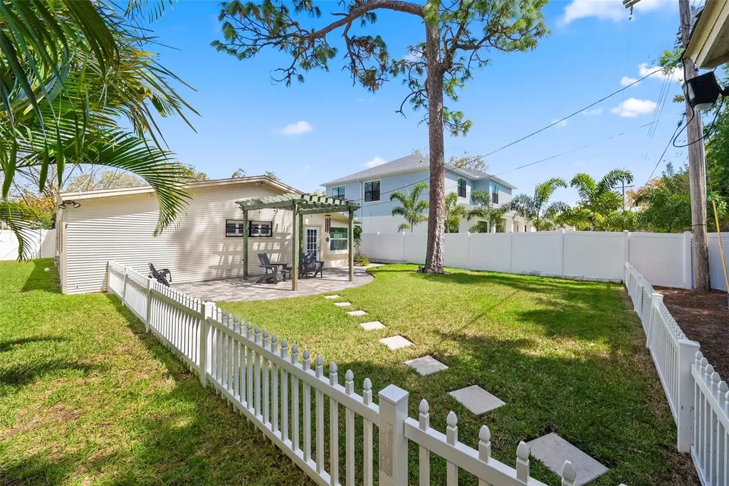 3906 W Vasconia Street Tampa FL 33629