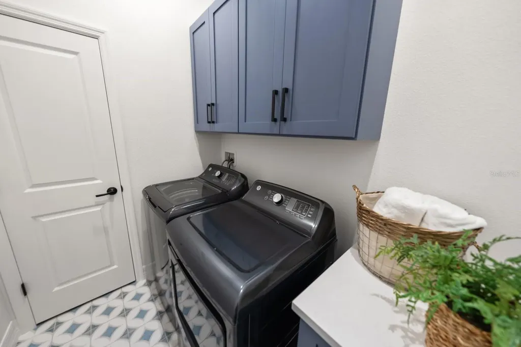 448 Orangewood Drive Dunedin FL 34698
