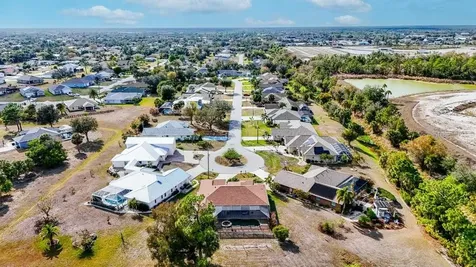 21 Manizaks Avenue Punta Gorda FL 33983