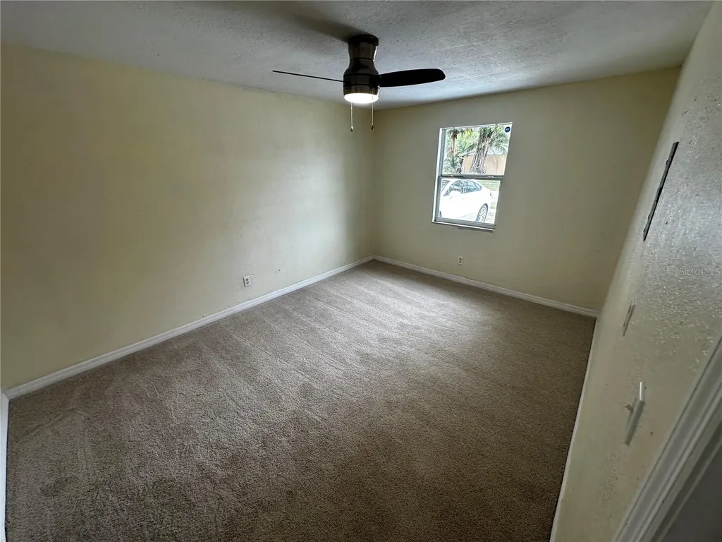 3704 Meadowbreeze Drive Tampa FL 33619
