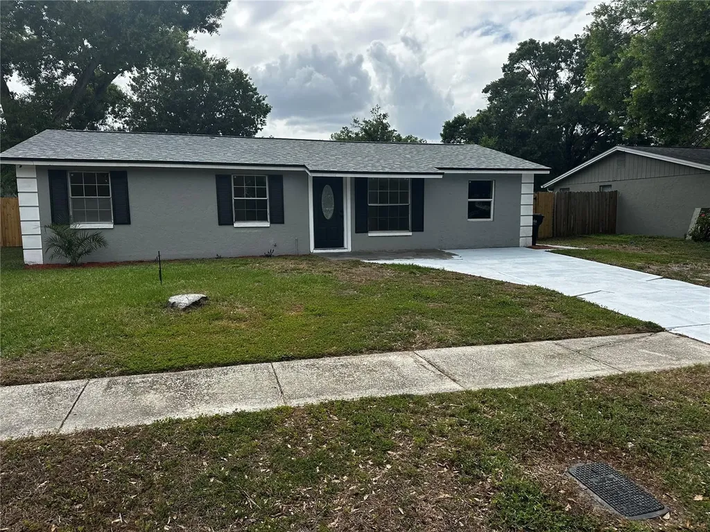 3704 Meadowbreeze Drive Tampa FL 33619