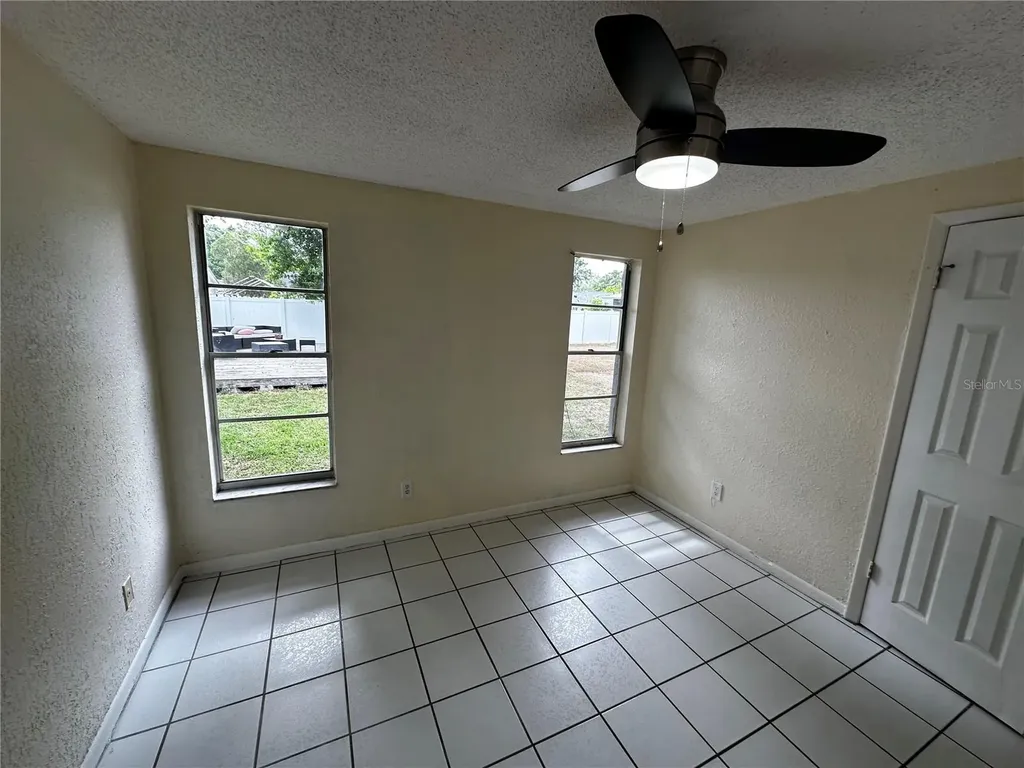 3704 Meadowbreeze Drive Tampa FL 33619