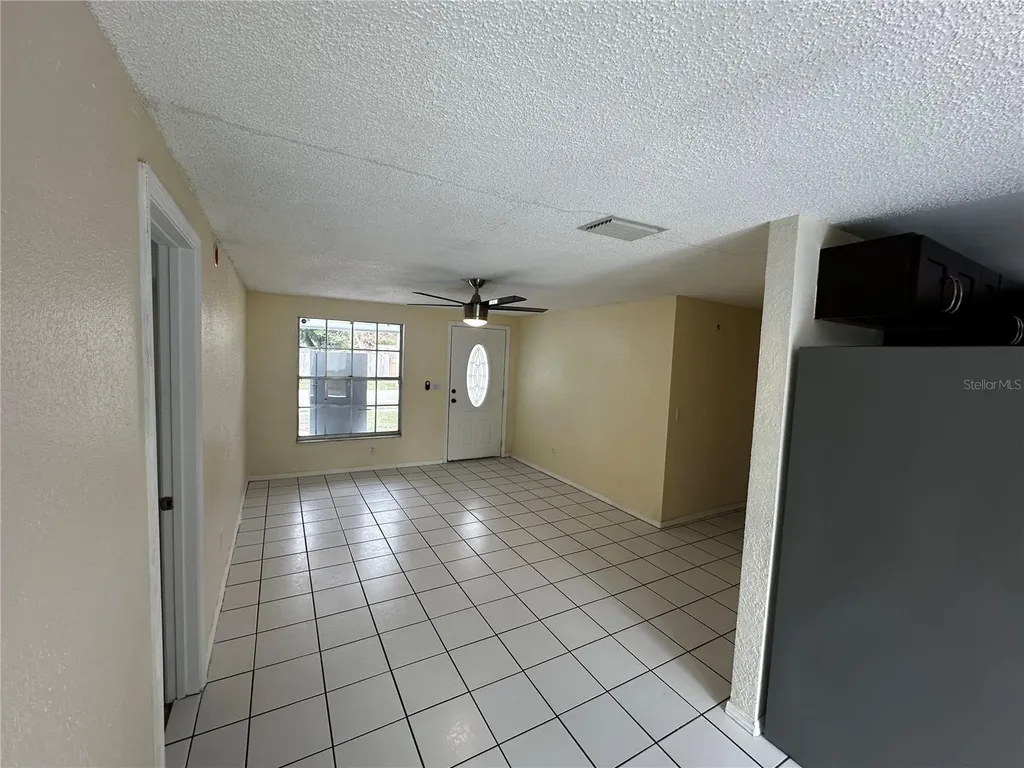 3704 Meadowbreeze Drive Tampa FL 33619