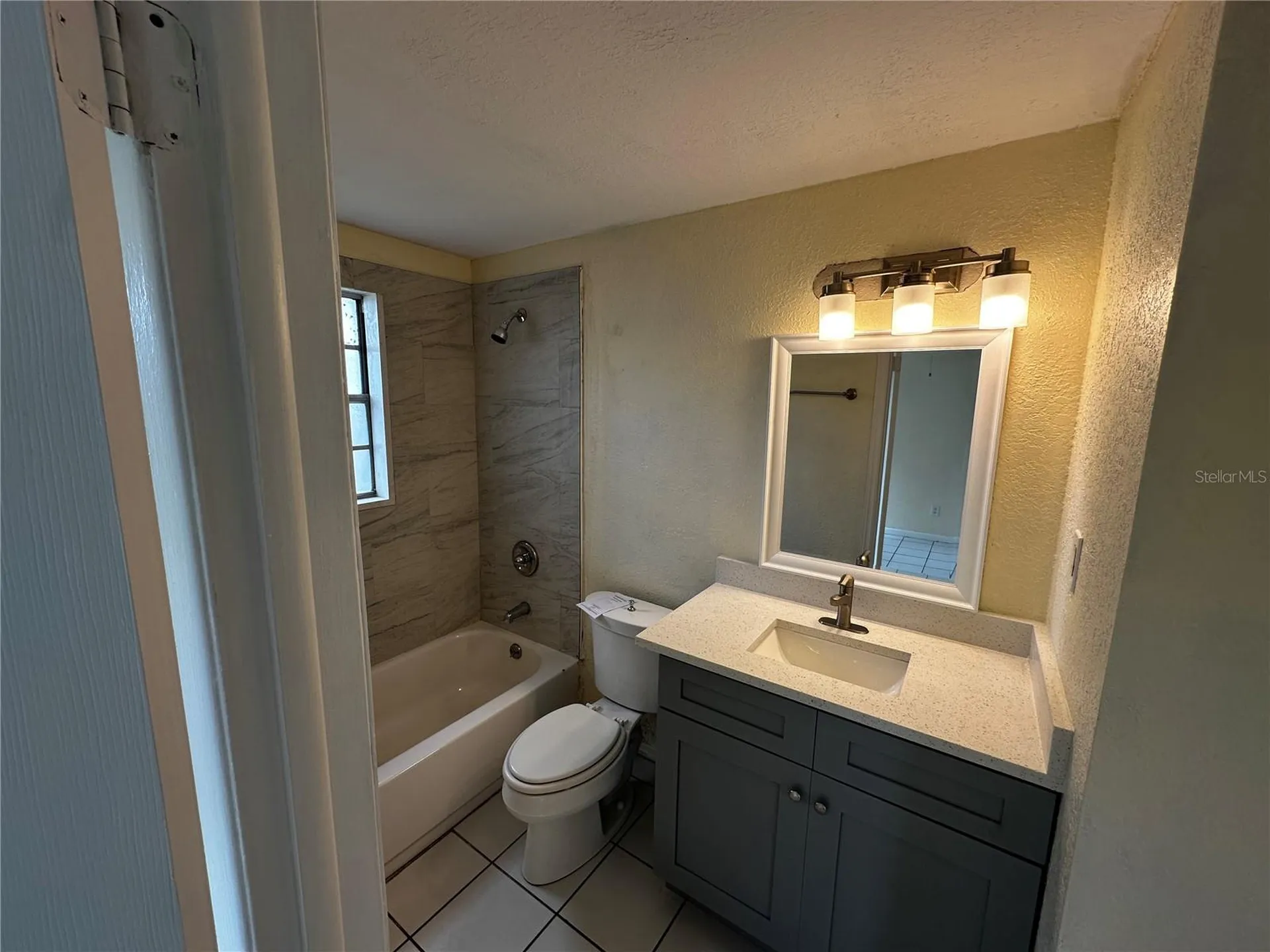 3704 Meadowbreeze Drive Tampa FL 33619