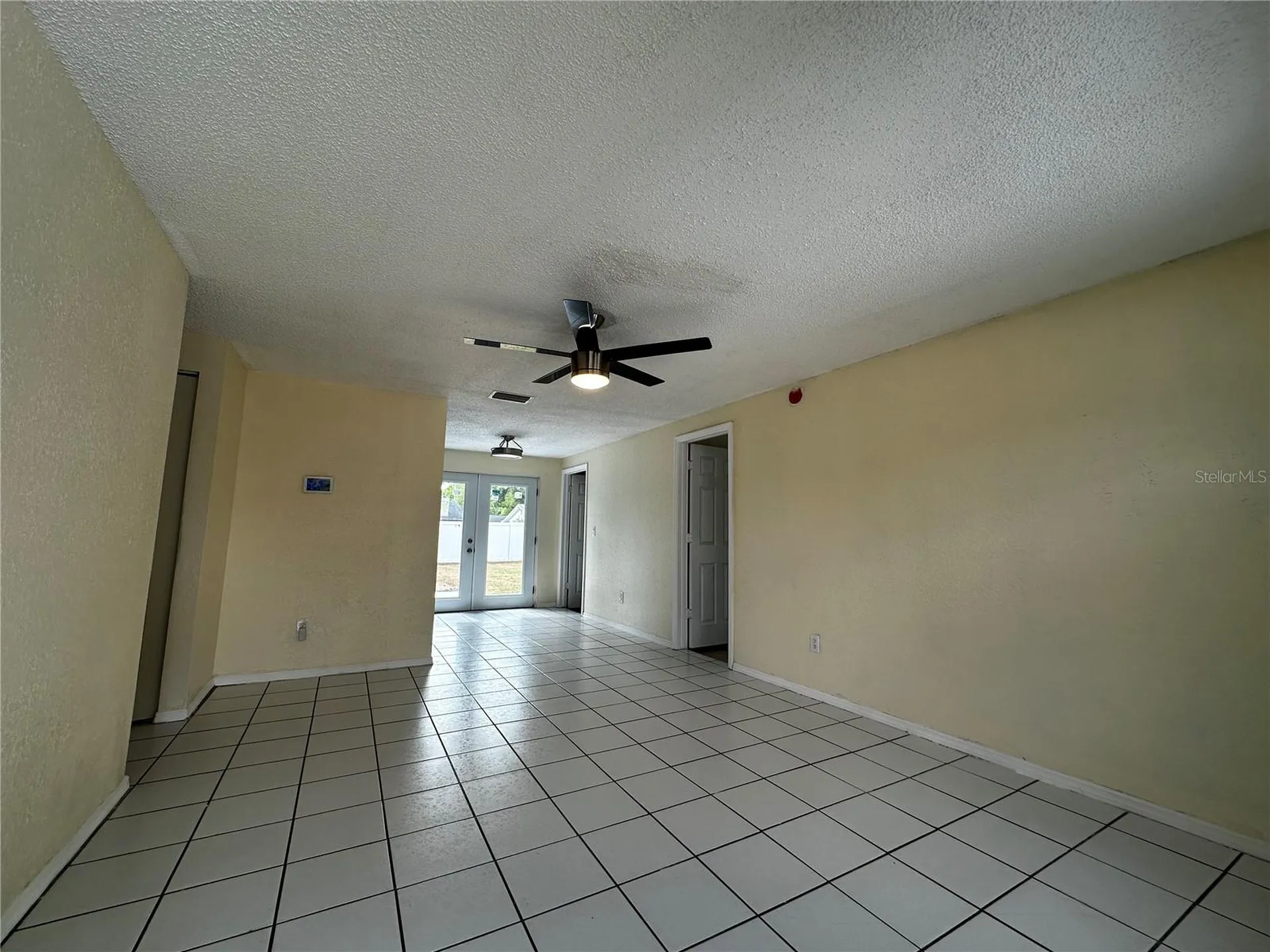 3704 Meadowbreeze Drive Tampa FL 33619