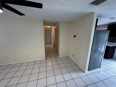 3704 Meadowbreeze Drive Tampa FL 33619