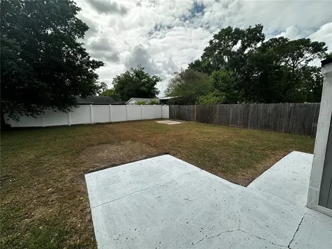 3704 Meadowbreeze Drive Tampa FL 33619