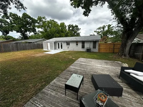 3704 Meadowbreeze Drive Tampa FL 33619