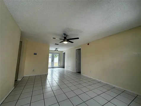 3704 Meadowbreeze Drive Tampa FL 33619