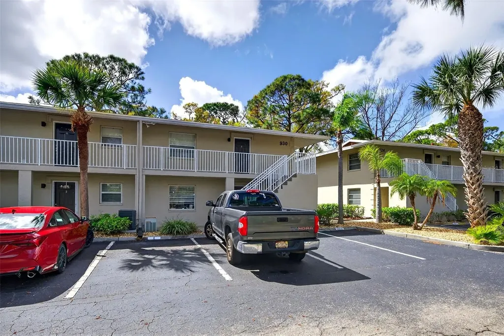 930 La Costa Circle Sarasota FL 34237