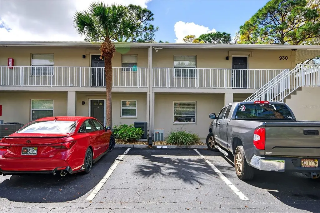 930 La Costa Circle Sarasota FL 34237