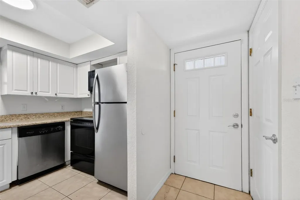 930 La Costa Circle Sarasota FL 34237