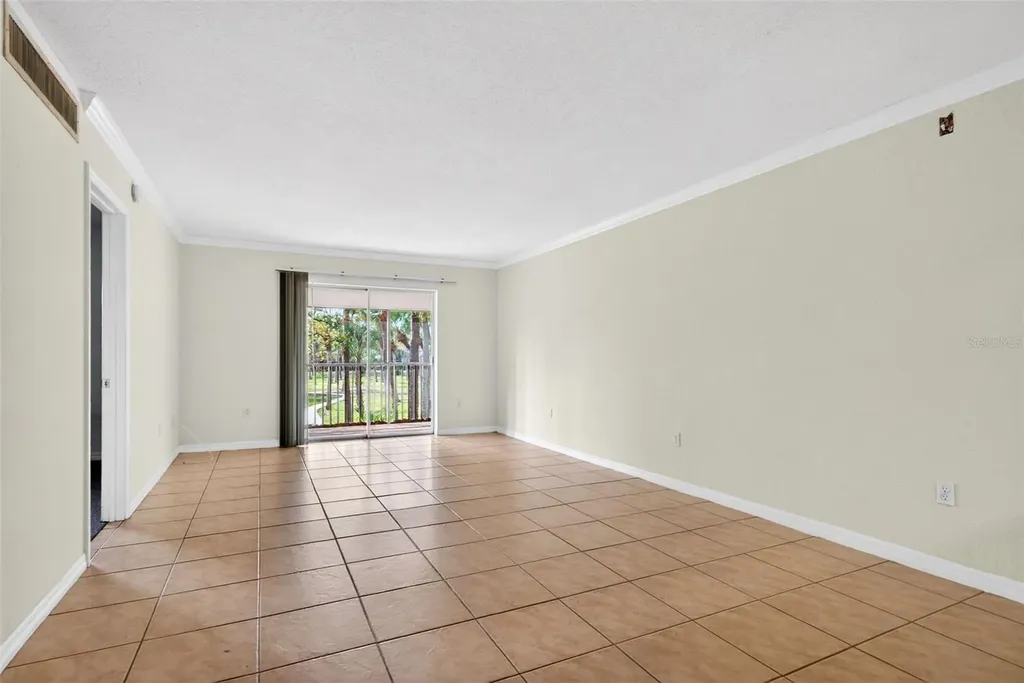 930 La Costa Circle Sarasota FL 34237