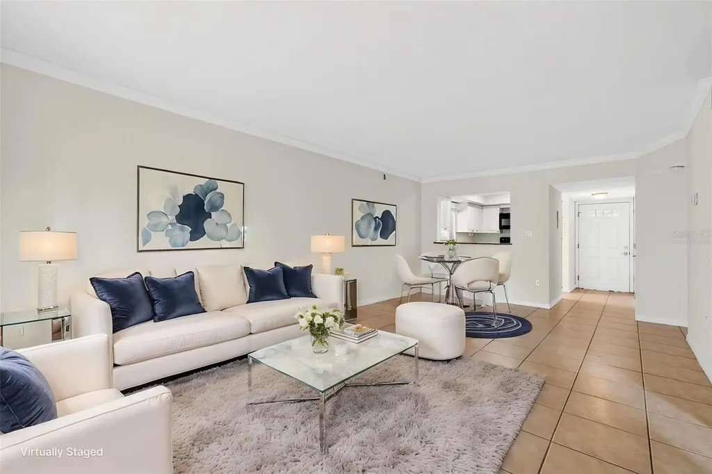 930 La Costa Circle Sarasota FL 34237
