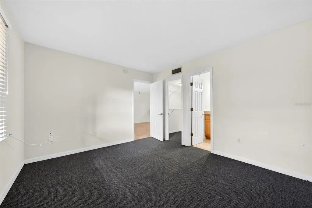 930 La Costa Circle Sarasota FL 34237