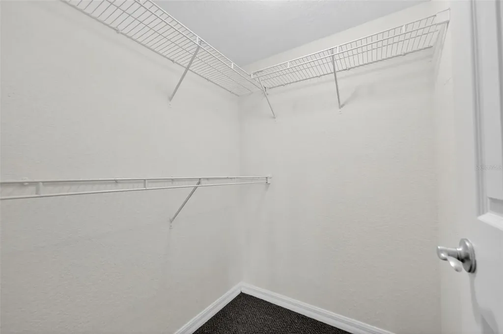 930 La Costa Circle Sarasota FL 34237