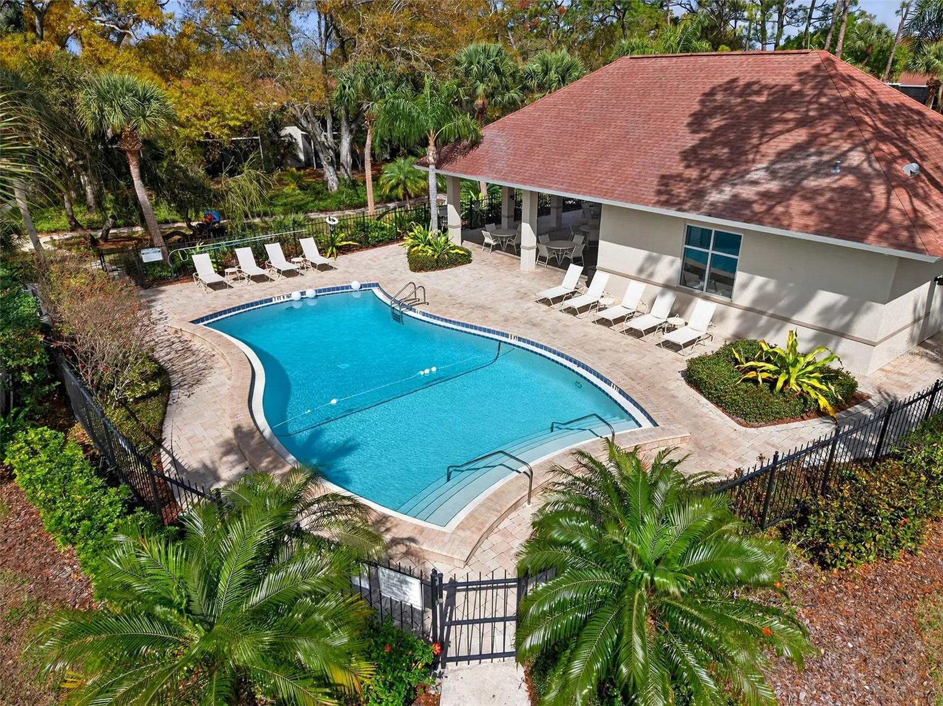 930 La Costa Circle Sarasota FL 34237