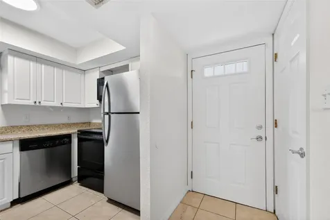 930 La Costa Circle Sarasota FL 34237