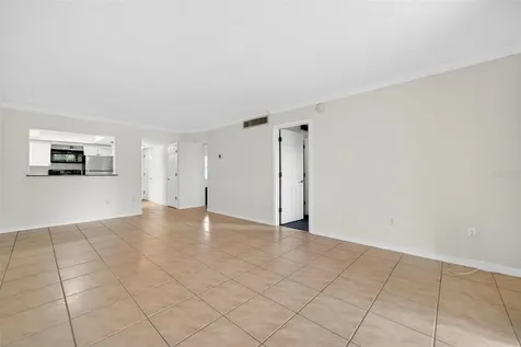 930 La Costa Circle Sarasota FL 34237