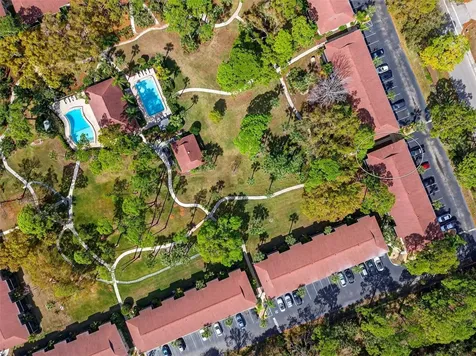 930 La Costa Circle Sarasota FL 34237