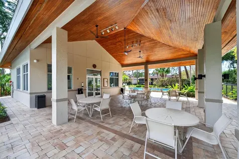 930 La Costa Circle Sarasota FL 34237