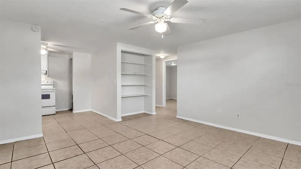 5526 59th Way N St Petersburg FL 33709